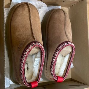 Tazz Slipper by UGG
